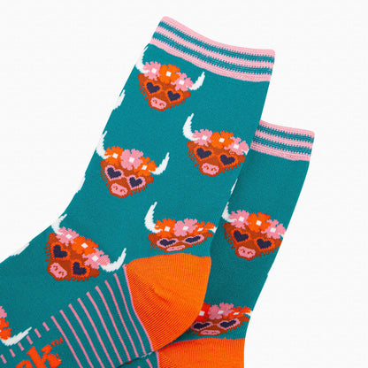 Women's Highland Cow Floral Crown Bamboo Socks
