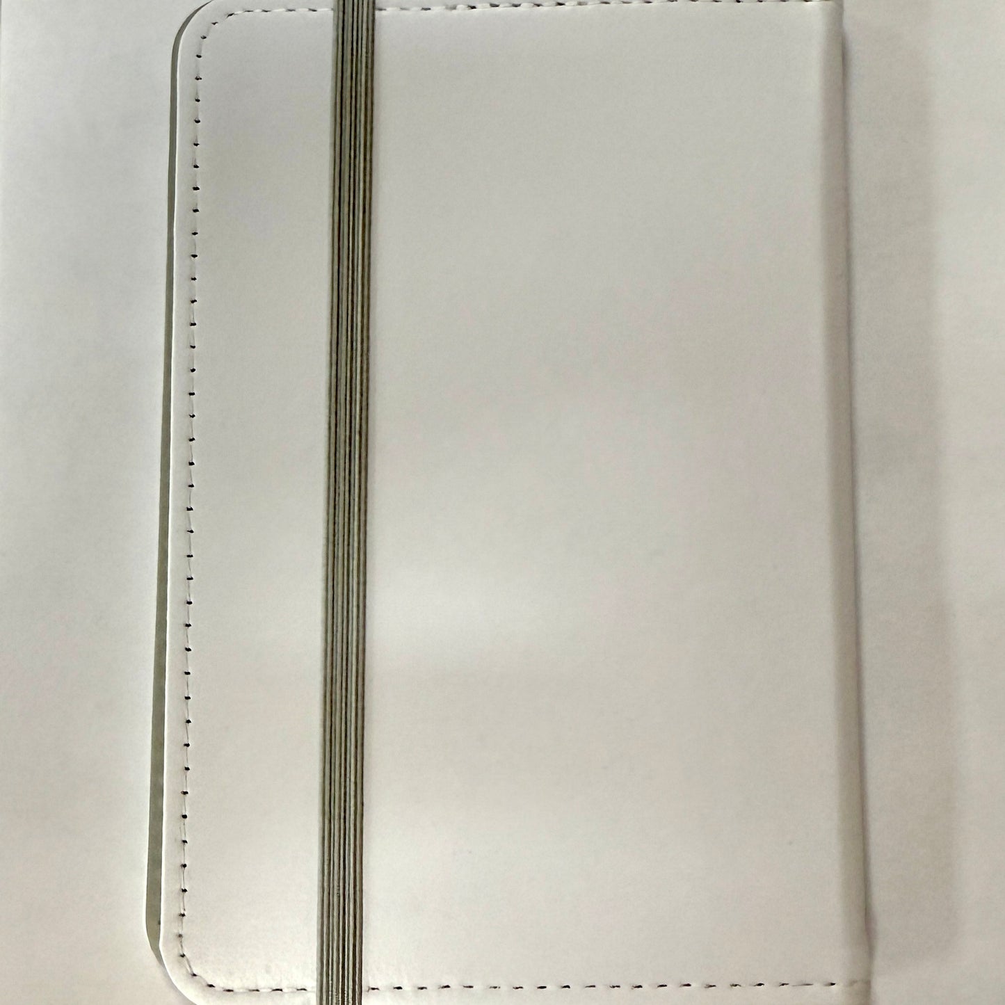 Auld Pals Passport Holder